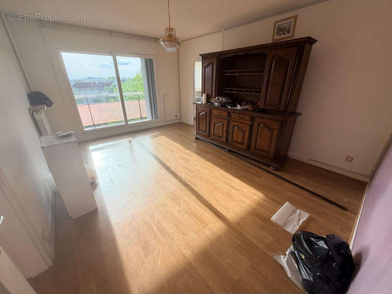 Appartement à TREMBLAY-EN-FRANCE