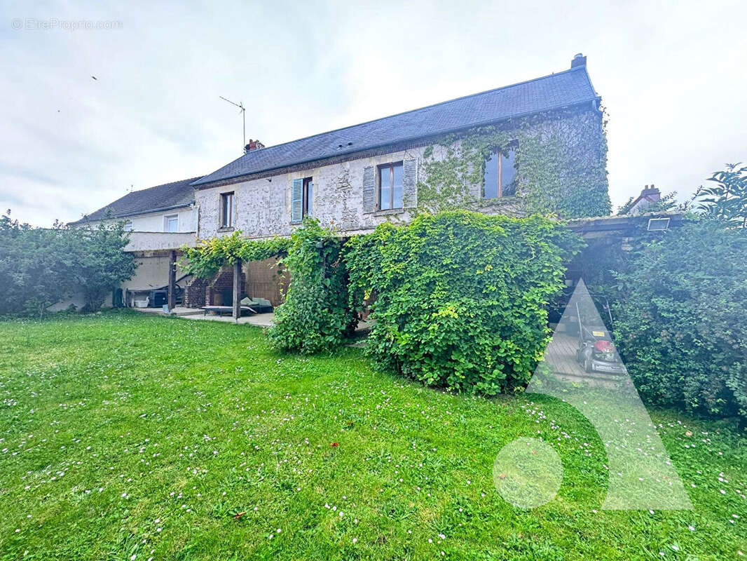 Maison à CREPY-EN-VALOIS