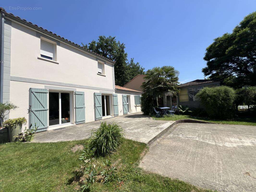 Maison à LE CELLIER