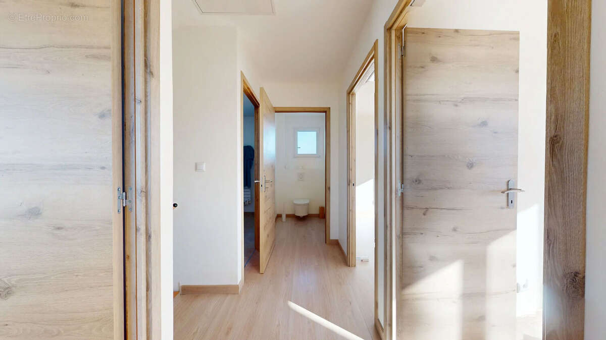 Maison à PUGET-SUR-ARGENS