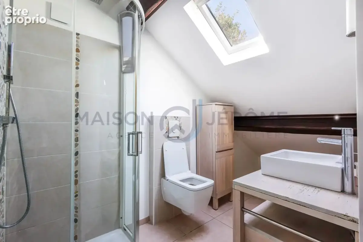 Sucy-en-brie – maison rénovée – 191,5 m² habitables – 5 chambres – séjour cathédrale – terrain de 1 021 m² - photo 15
