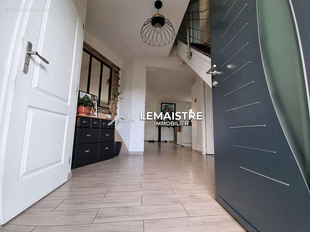 Maison à BENOUVILLE