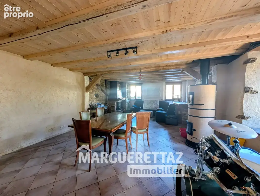 Maison mitoyenne 170m² - ST JEOIRE - photo 6