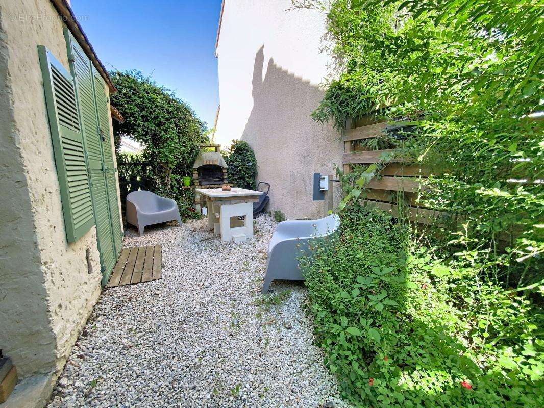 Guyancourt - quartier europe - photo 17