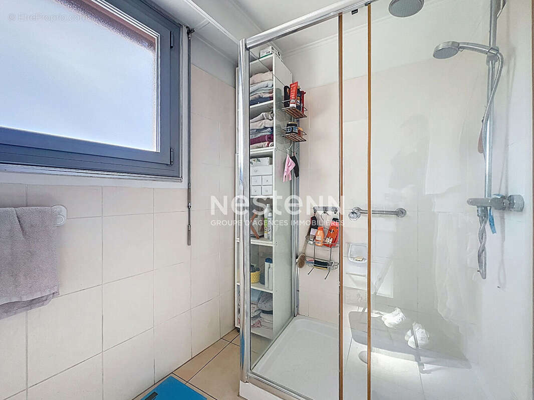 Appartement à VALLAURIS