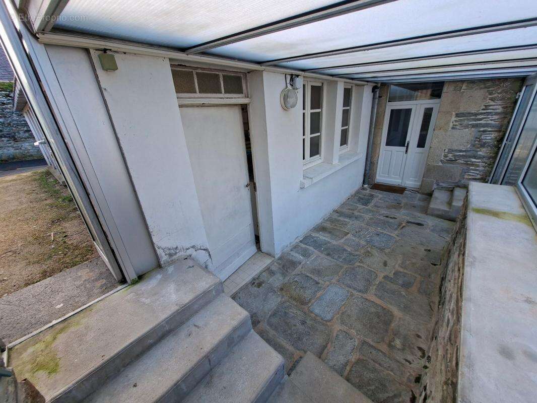 Maison à LOCQUIREC