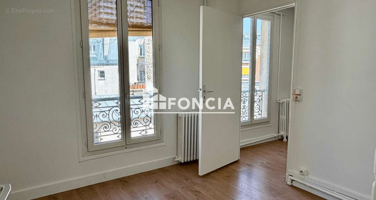 Appartement à PARIS-18E