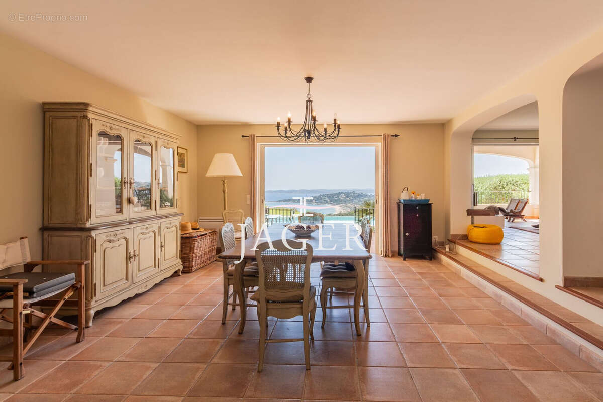Maison 200 m² à Sainte-Maxime  - photo 9