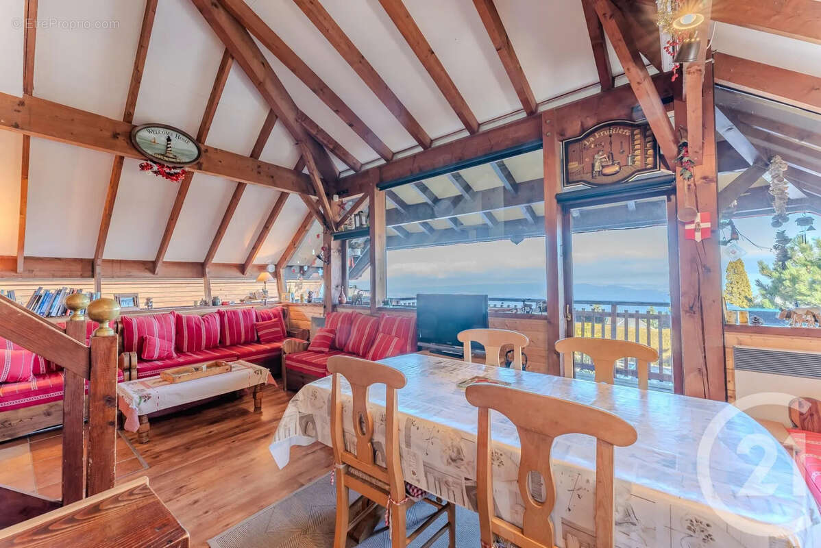 Maison à THOLLON-LES-MEMISES