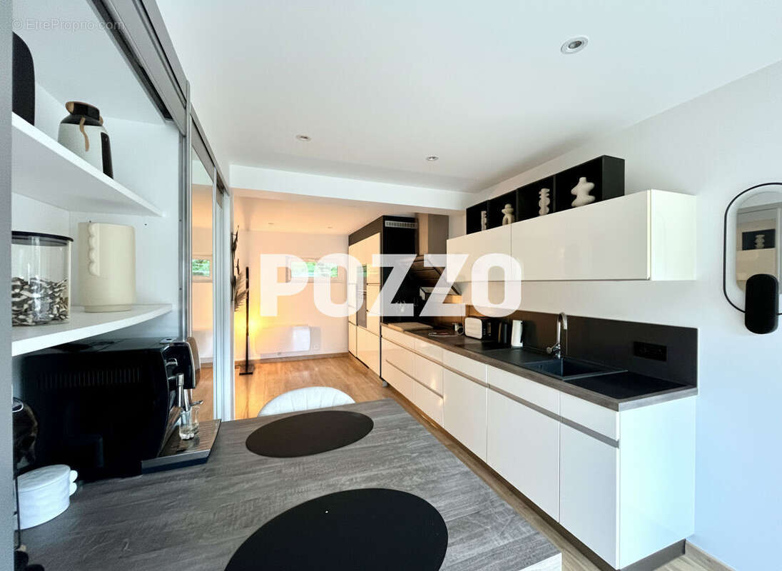 Maison Saint Planchers 6 pièce(s) 110 m2 sur 845m² - photo 10