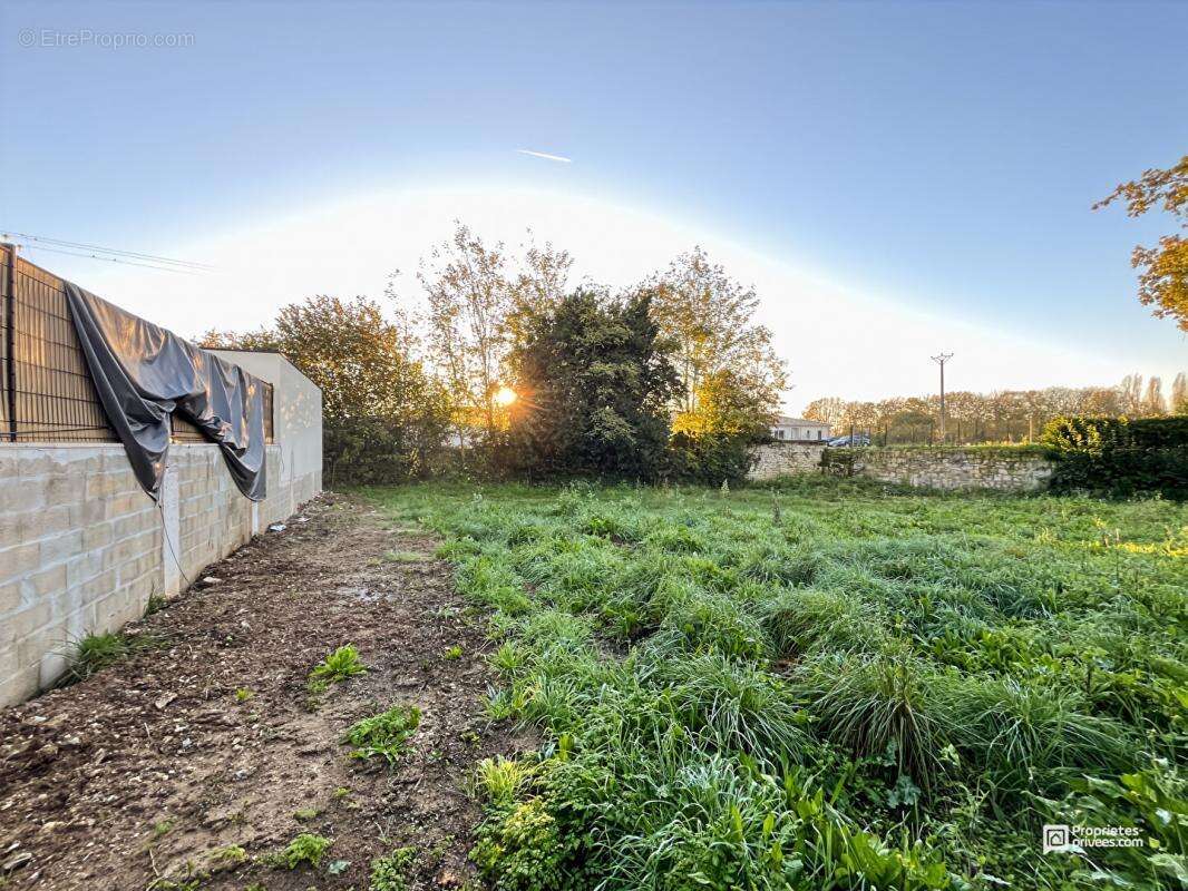 Terrain à SAINT-ANDRE-DE-CUBZAC