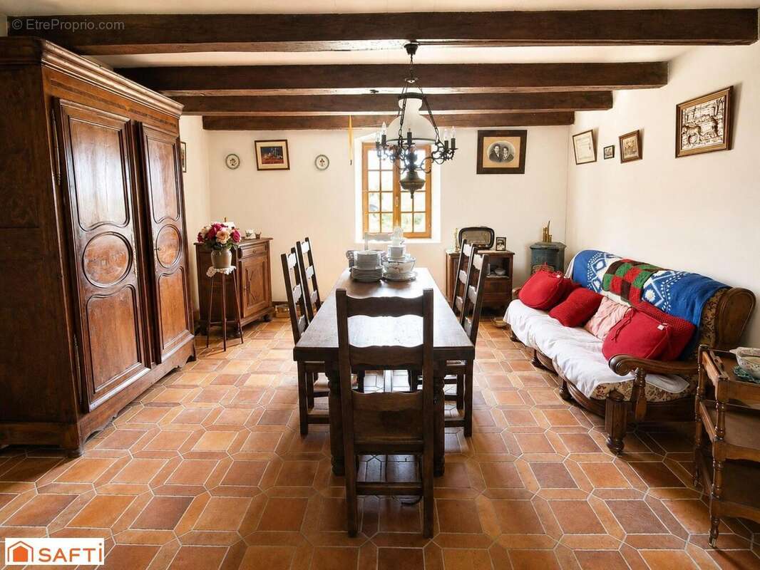 Photo 2 - Maison à UZELLE