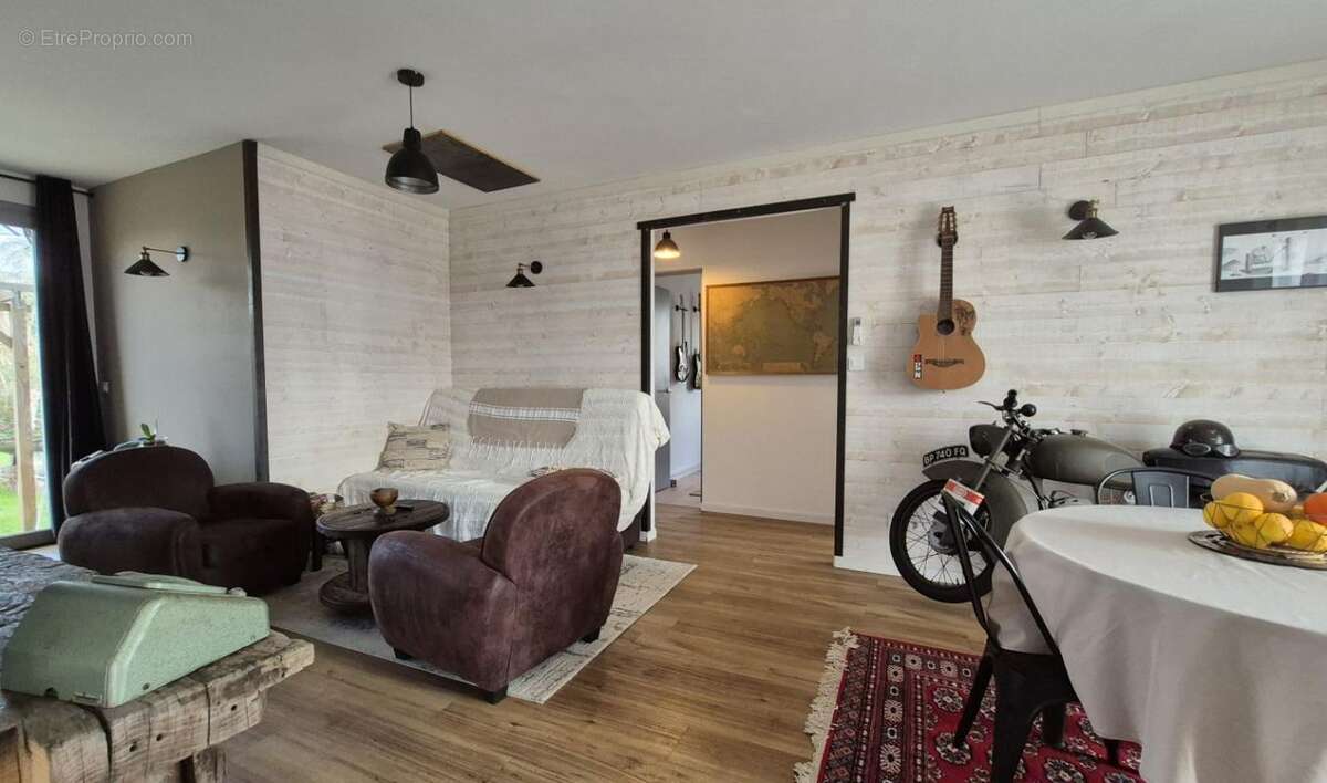 Maison à MONTASTRUC-LA-CONSEILLERE