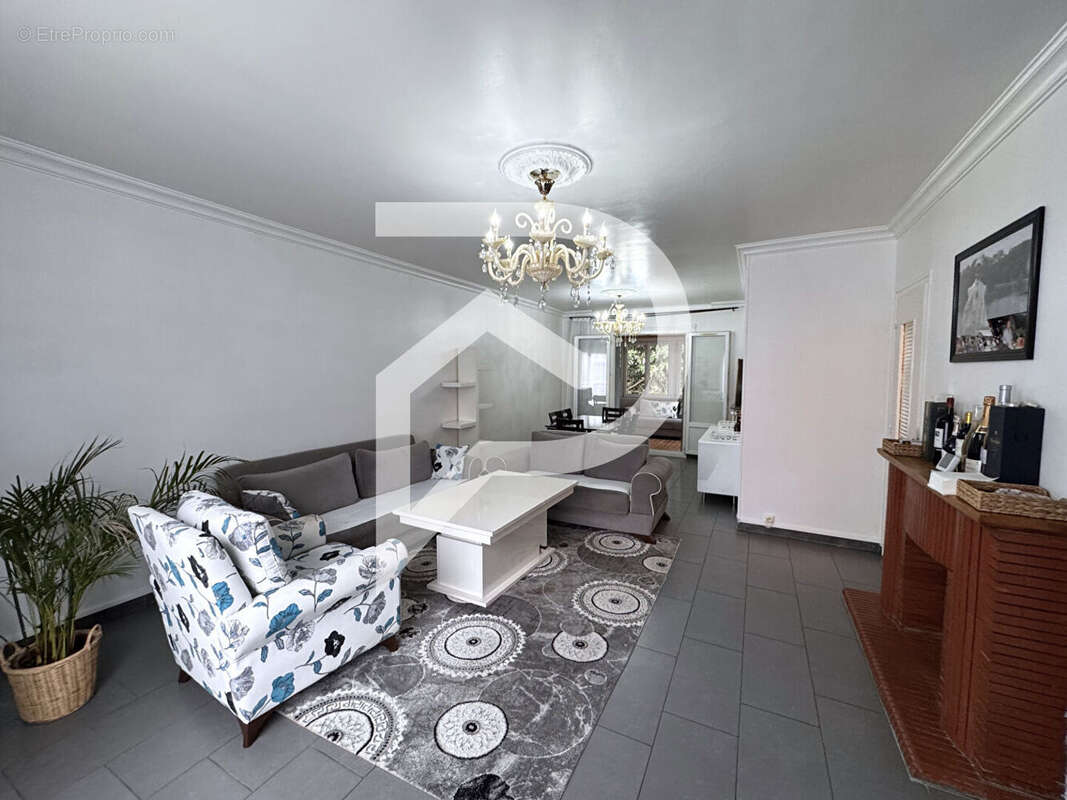 Maison à DEUIL-LA-BARRE