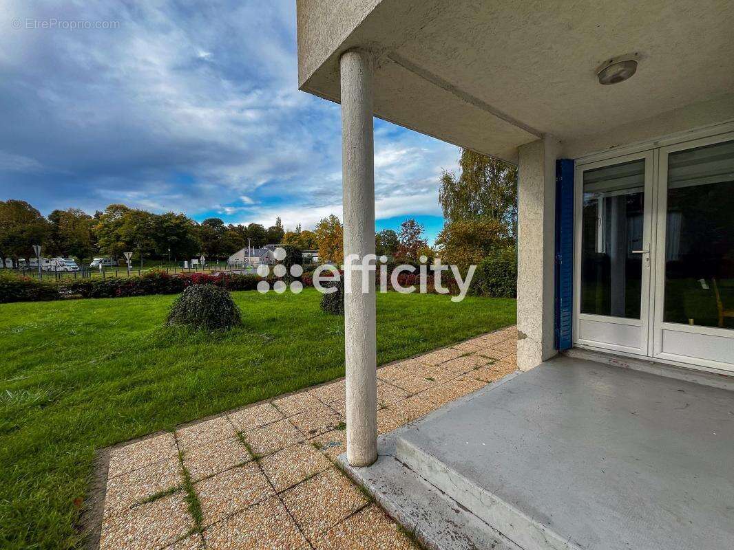 Maison 65 m² à Bourbon-Lancy  - photo 4