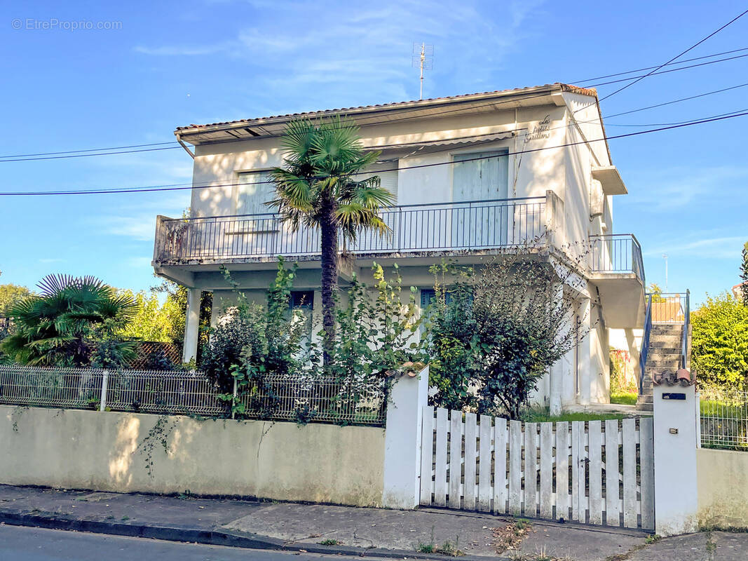 Maison à SAINT-GEORGES-DE-DIDONNE