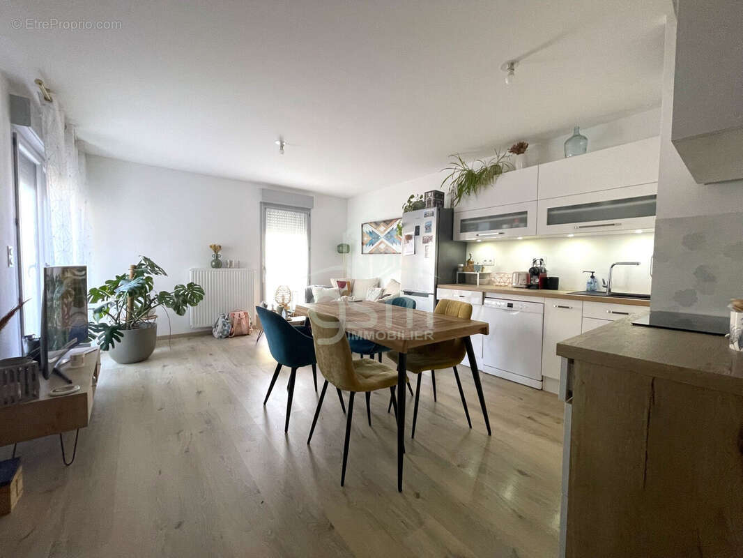 Appartement à CHAMBRAY-LES-TOURS