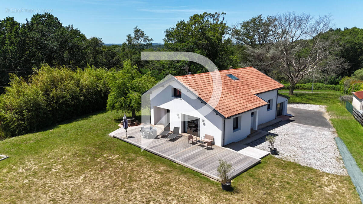 Maison à PEYREHORADE