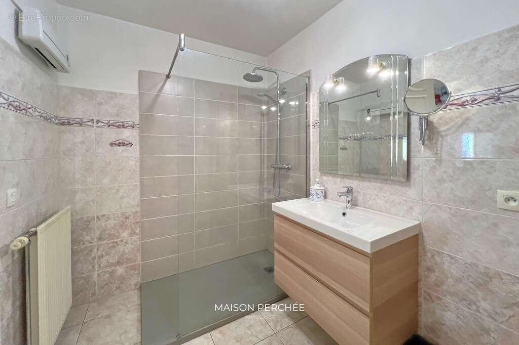 Appartement à DRAGUIGNAN