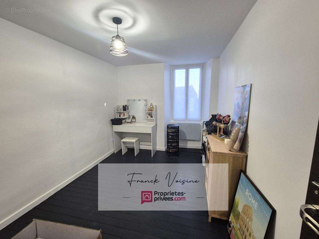 Maison de bourg A VENDRE à Saint Prouant avec 3 chambres sur un terrain de 880 m2 env - photo 12