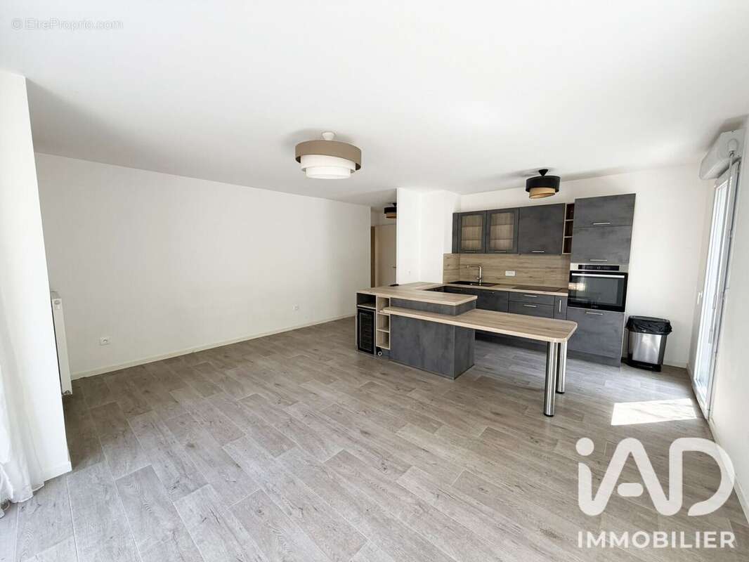 Appartement 82 m² à Boissy-Saint-Leger  - photo 3