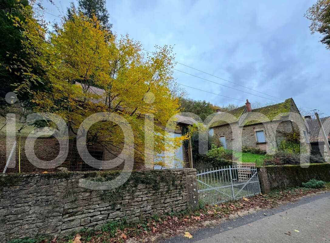 Appartement à JONCY