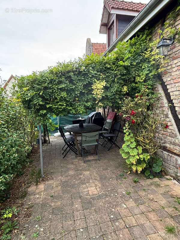 Maison à SAINT-VAAST-EN-CHAUSSEE