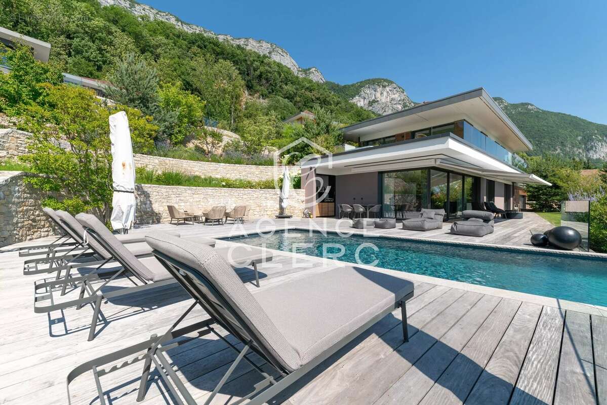 Maison à VEYRIER-DU-LAC