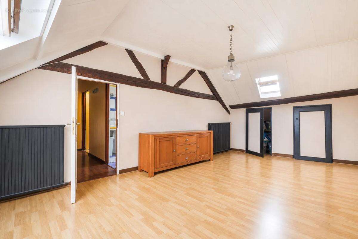 Ensemble maison + studio loué à Linas, 133 m² - photo 12