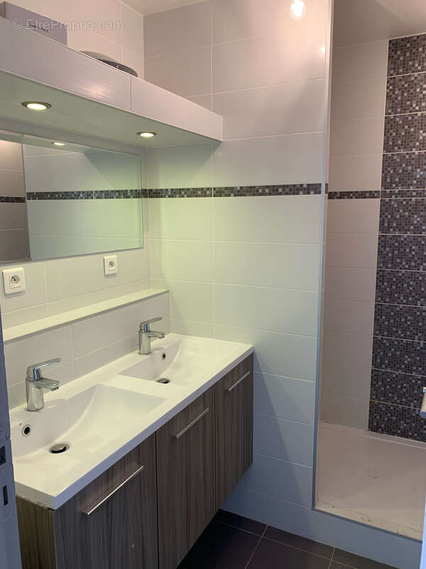 Appartement à AUBENAS