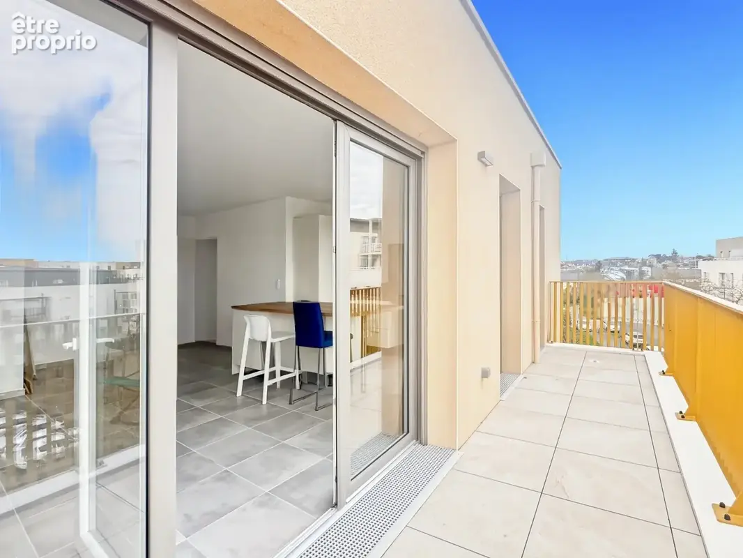 Angers /Ponts de Cé : Appartement T3 lumineux récent avec terrasse de 11,50 m2 et parking - photo 2