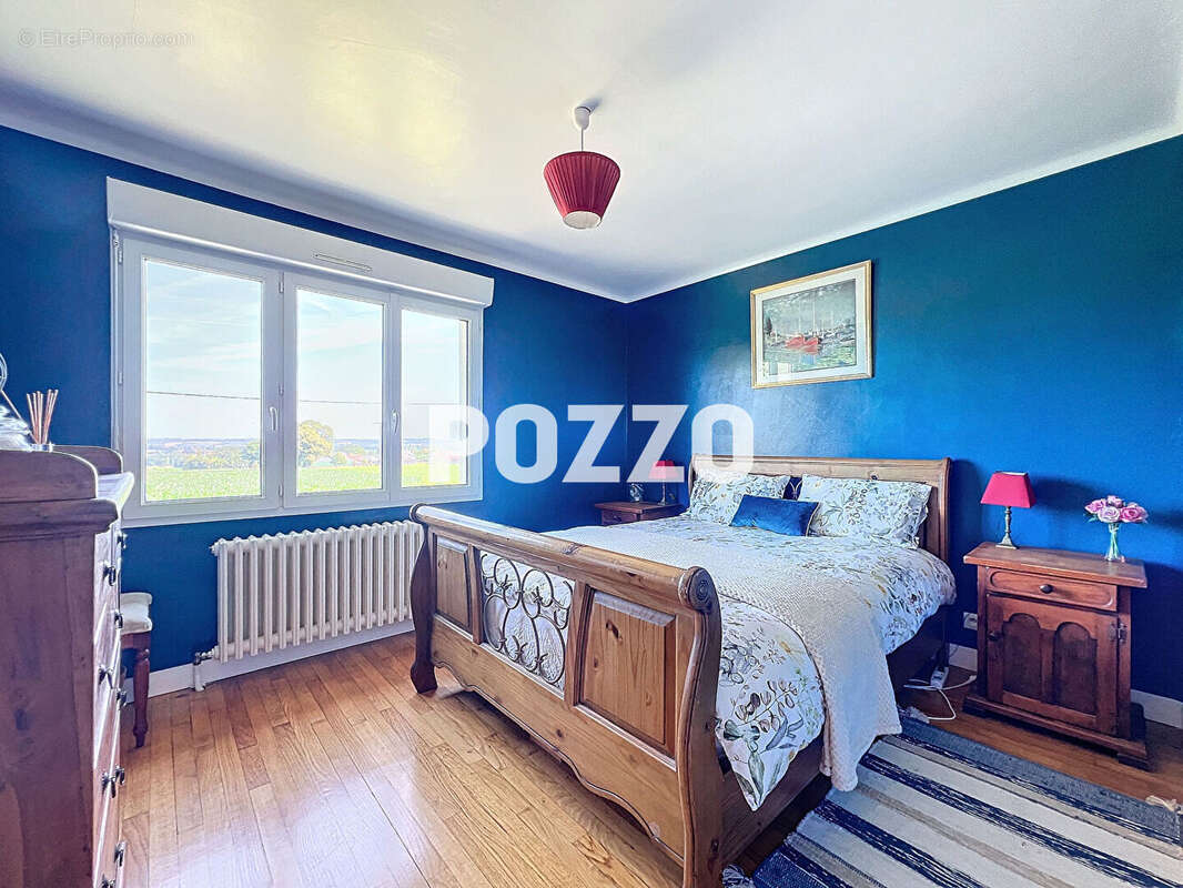 A Vendre - LAPENTY - Maison 10 pièce(s) 196 m² - VASTE TERRAIN - photo 10