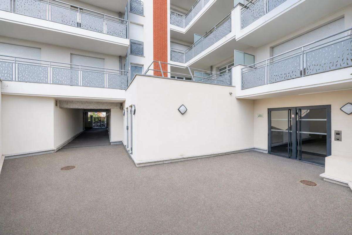 Appartement lumineux traversant 2 pièces 2 extérieurs à Persan - photo 19