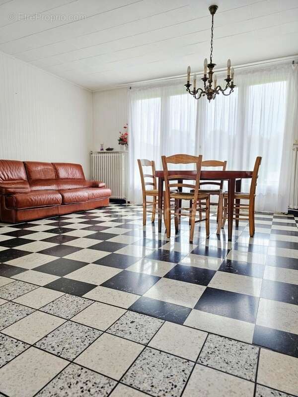 Maison à FRIVILLE-ESCARBOTIN