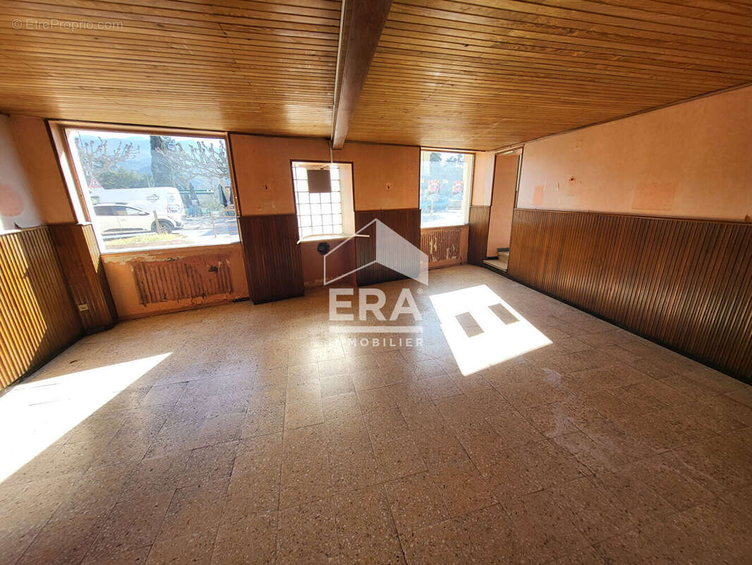 Local commercial 26m² à château-arnoux-saint-auban - photo 2