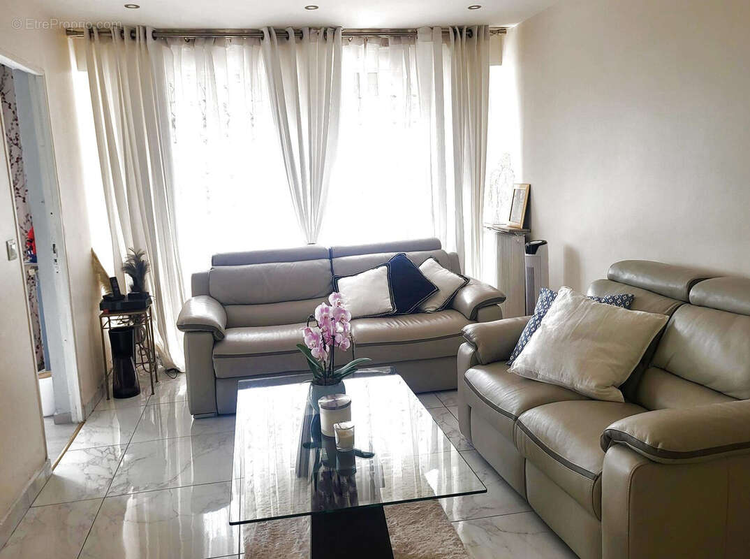 Appartement à PIERREFITTE-SUR-SEINE