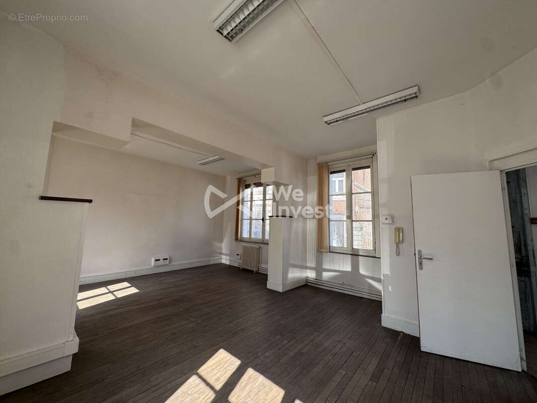 Maison à AVESNES-SUR-HELPE