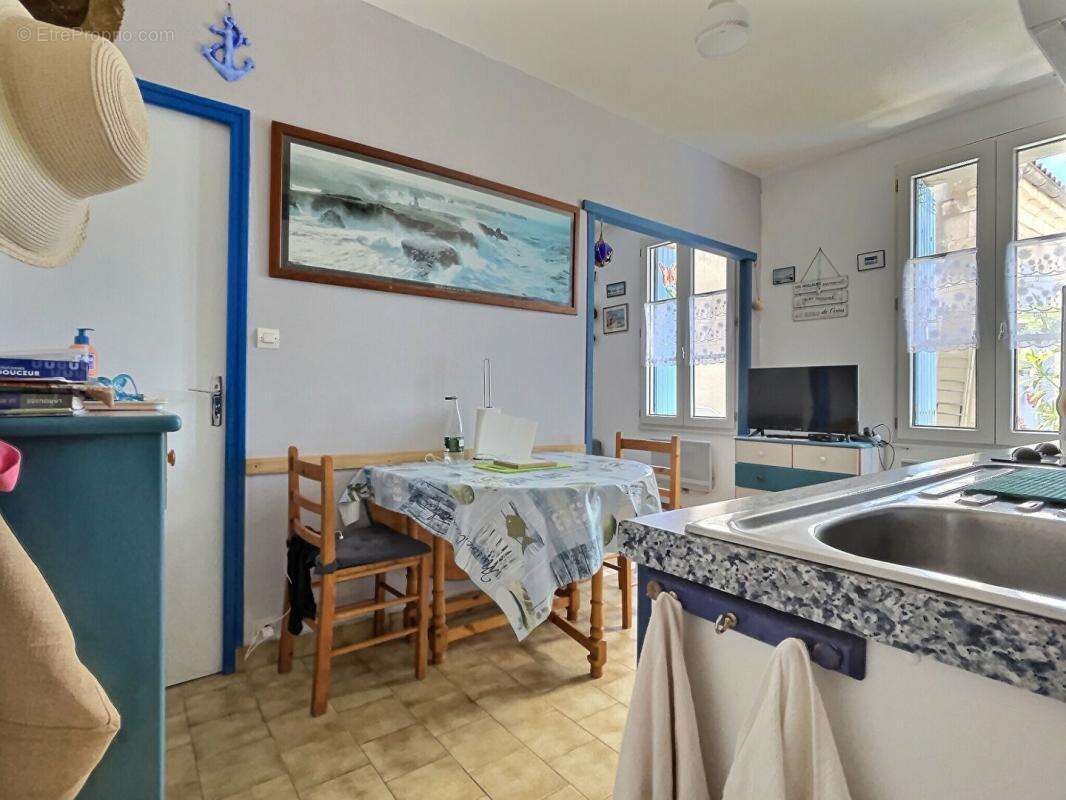 Appartement La Bree Les Bains 2 pièce(s) 28 m2 - photo 2