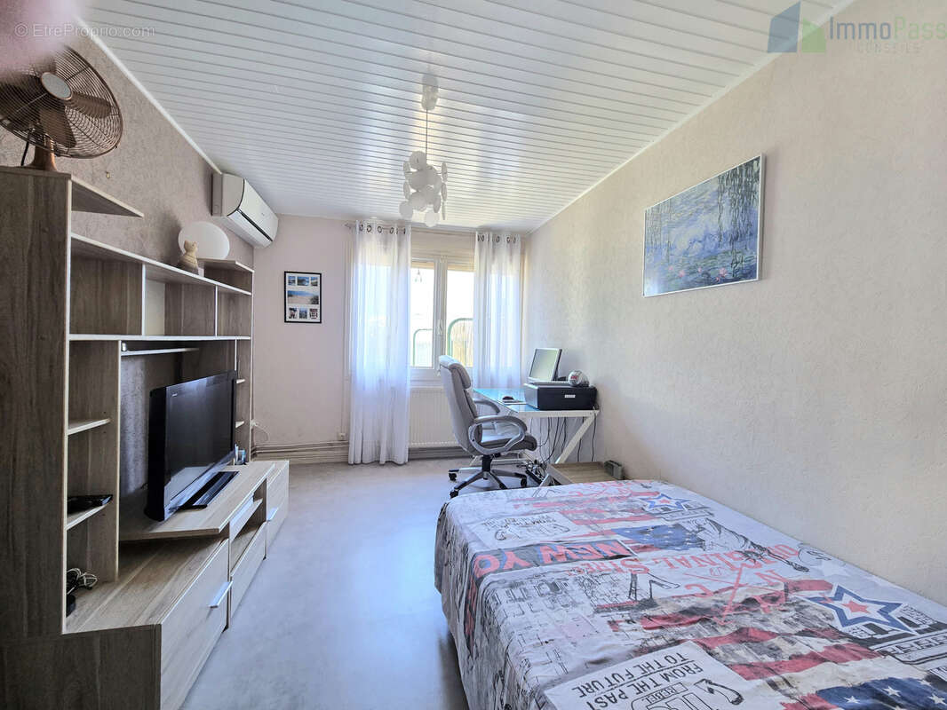 maison 65m2- terrain 221m2 secteur Gravallon-Chassagnon Saint-Fons - photo 10