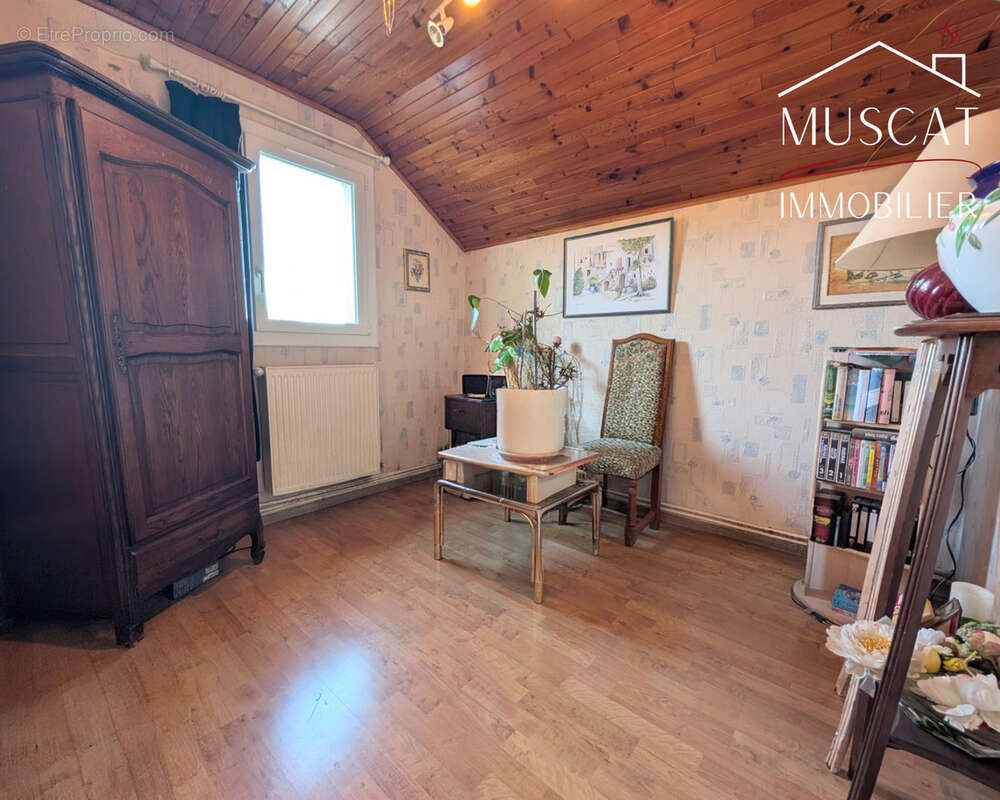 Maison à BONNEFAMILLE