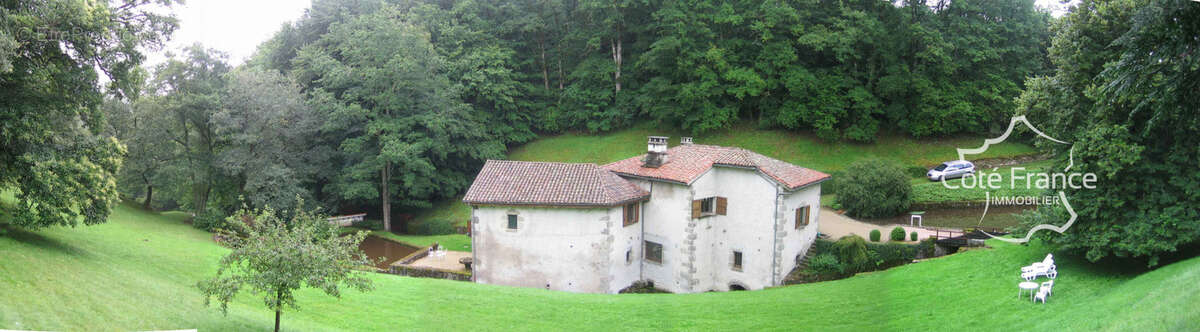 Ancien moulin avec droit d'eau et 2,2 hectares du terrain, C - photo 11