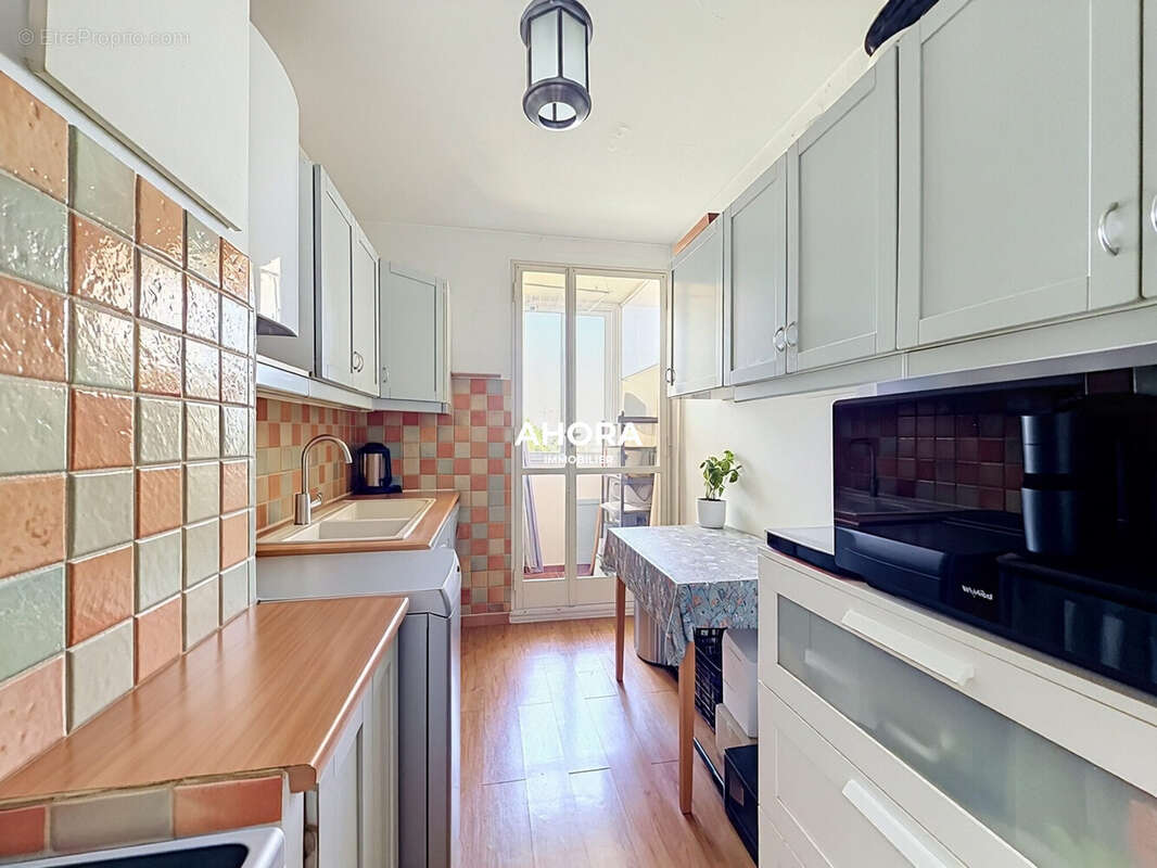 Appartement à MARSEILLE-9E