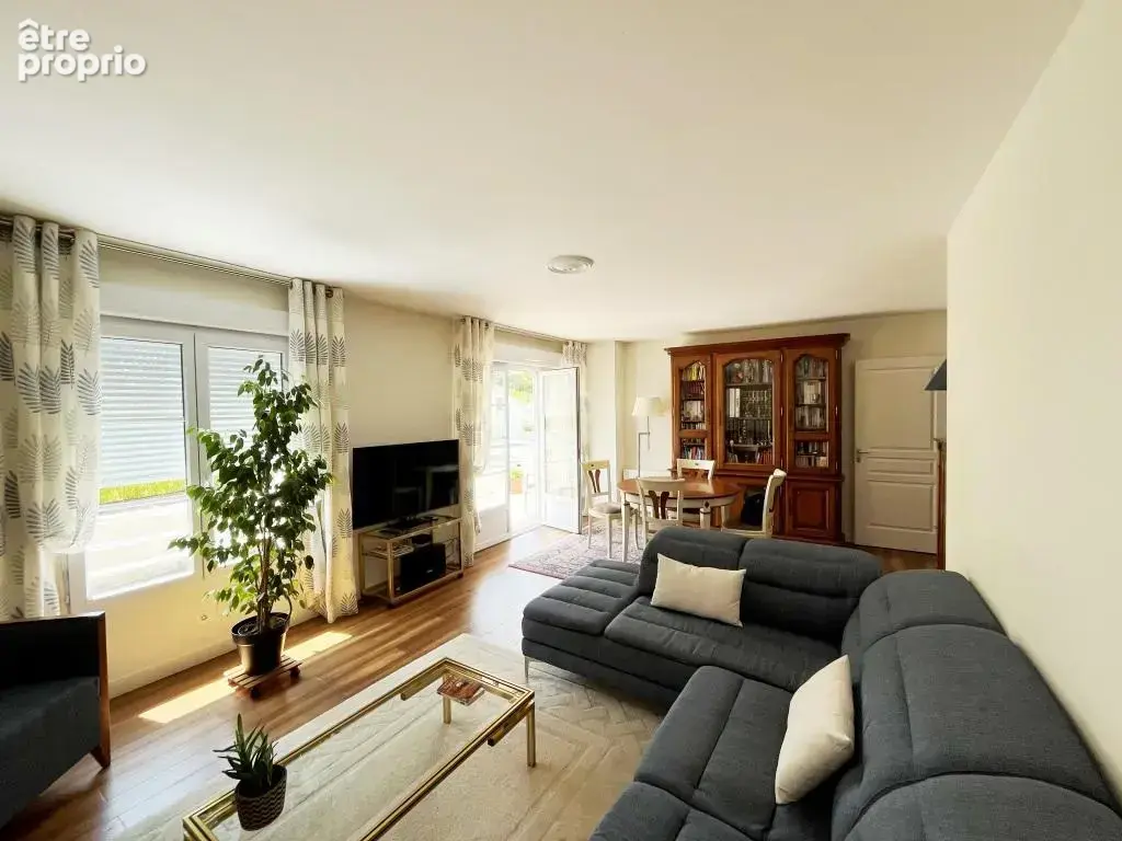 SENS   Bel appartement de 87 m2 avec terrasse, garage et parking - photo 3