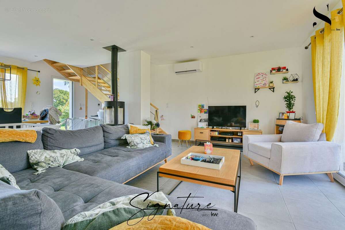 Maison à SAINT-PRIEST-SOUS-AIXE