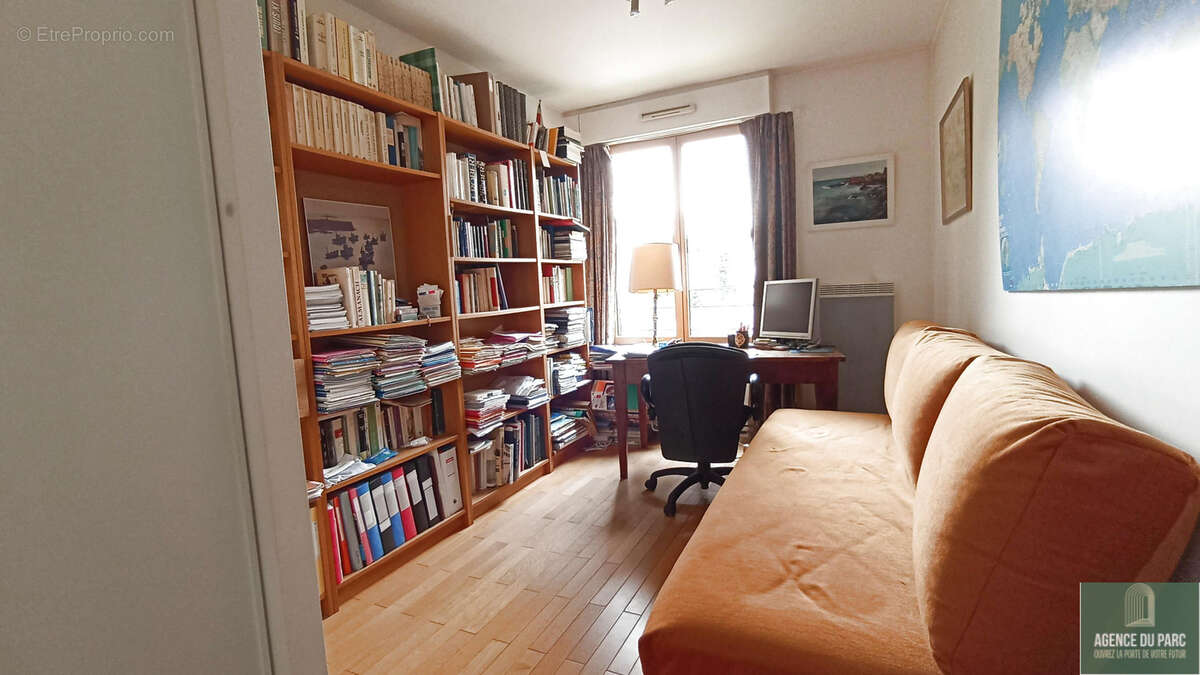 Appartement à VILLE-D'AVRAY