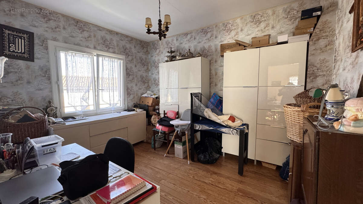 Maison à BARBEZIEUX-SAINT-HILAIRE