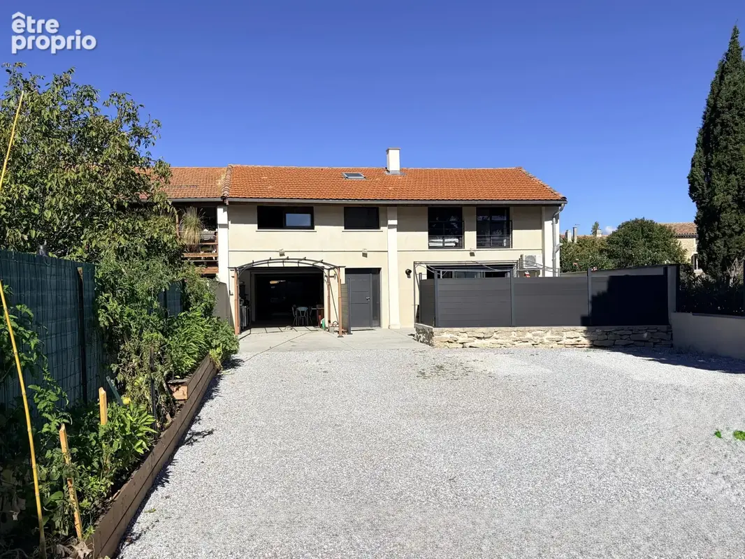 Trois Logements De Charme Dans Un Village Plein De Vie - photo 1