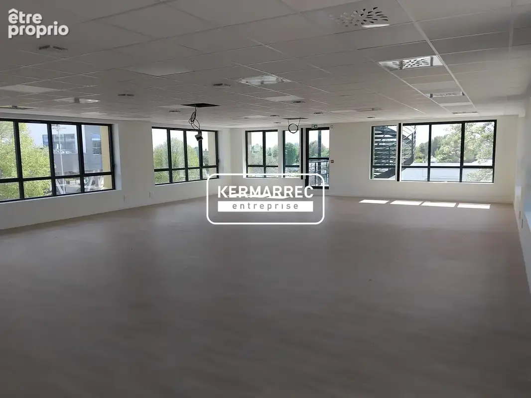 Commerce 192 m² à vendre à Pace (35740) - photo 2