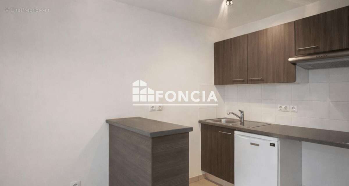 Appartement à LA RIVIERE-SAINT-SAUVEUR