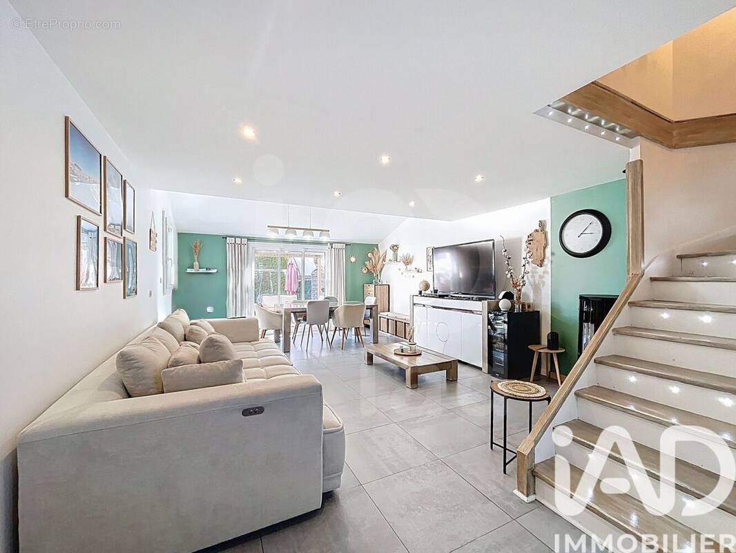 Photo 1 - Maison à PONTAULT-COMBAULT